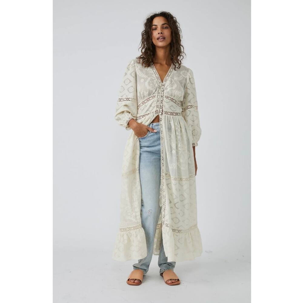 Free People's See Me At Sunset Robe in Neutral: XS
